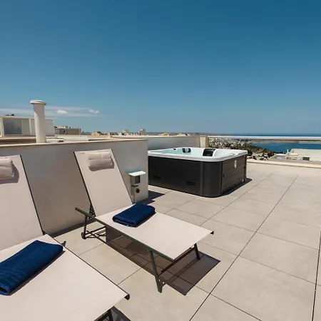 Mellieha Penthouse Seaviews Hot Tub By Homely Exterior photo